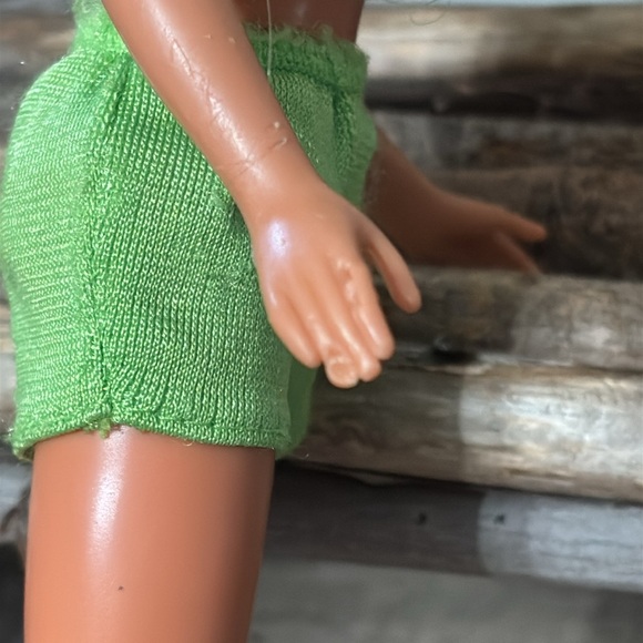 PRE OWNED MATTEL 1987 TEEN SKIPPER TWIST AND TURN BARBIE DOLL BUTTERFLY CROP TOP - Picture 4 of 16